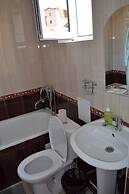 Alisa Guest House