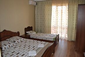 Alisa Guest House