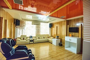 Golden time hotel