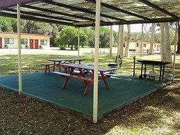 Wagon Wheel Motel