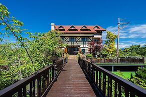 Egmont Resort