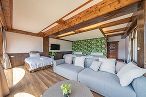 Egmont Resort