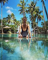 Blue Whale beach boutique Resort