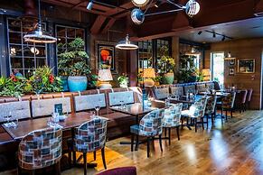 The Royal Foresters, Ascot, Berkshire - Acorn Pubs
