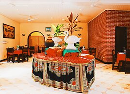 Lotus Hotel