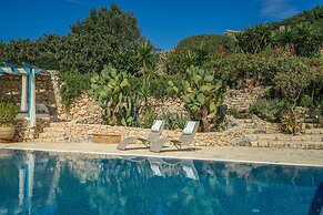 Askos Villa