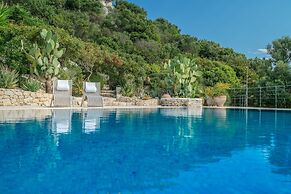 Askos Villa