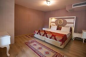 Queens Land Istanbul