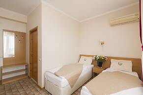 Elle Hotel