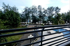 Rayong by Milanee