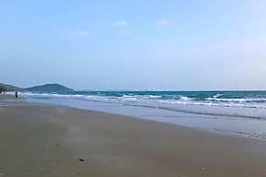 Rayong by Milanee