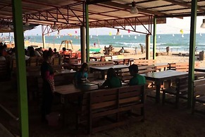 Rayong by Milanee