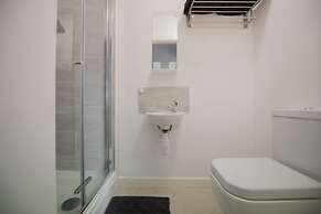Kirkstall Bridge Apartments - 23