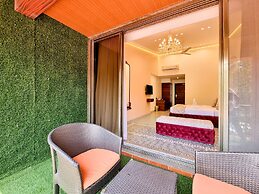 Zaras Resort