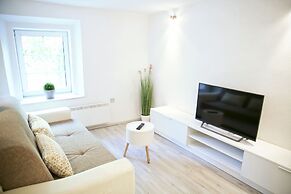 Apartments Hiša Pod Gradom