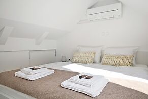 Apartments Hiša Pod Gradom