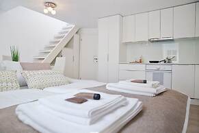 Apartments Hiša Pod Gradom