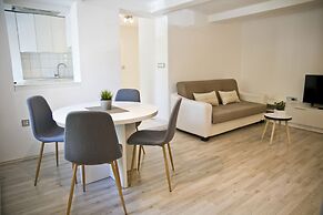 Apartments Hiša Pod Gradom