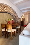 The Old Stables Chiado Apartments