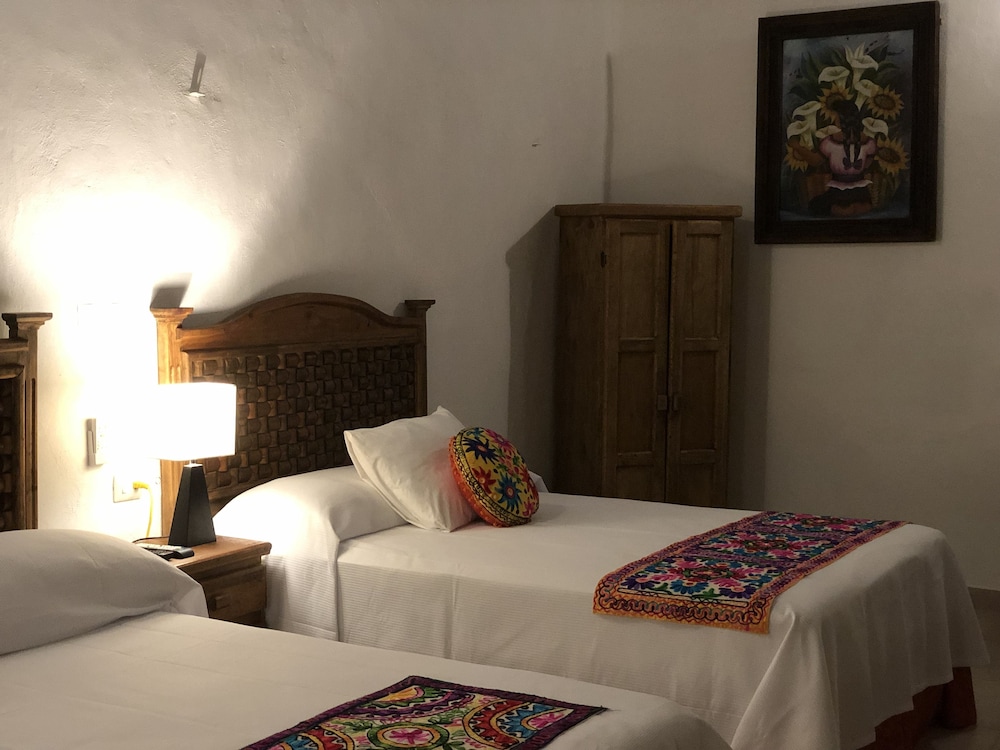 Hotel Real Colonial