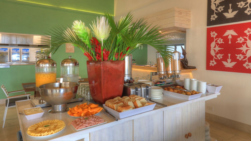 Moana Sands Lagoon Resort - Adults Only