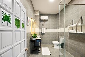 The Mirror Danang Hostel