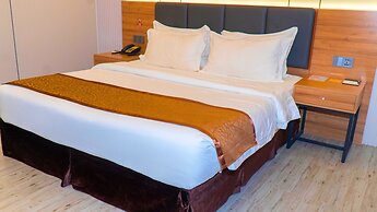 Vienna Hotel (Newly Renovated 2025)