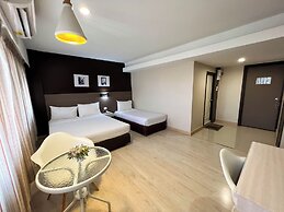 Srivichai Hotel