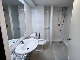 Srivichai Hotel