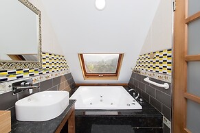 Puli story house