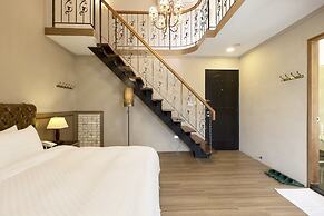 Puli story house