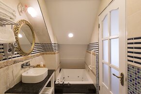 Puli story house
