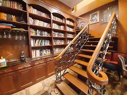 Puli story house