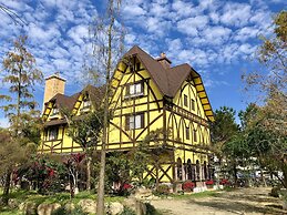 Puli story house