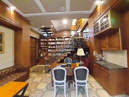Puli story house