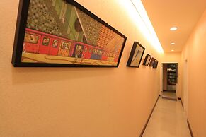 Doll House Lodge