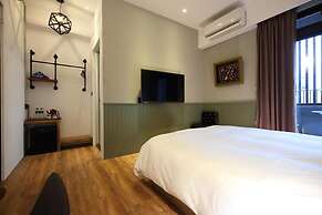Midori Hostel