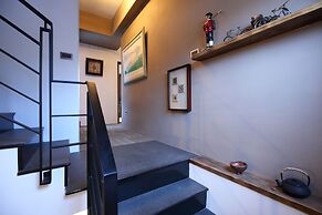 Midori Hostel