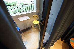 Midori Hostel