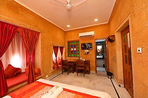 Gaji Hotel