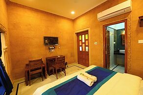 Gaji Hotel