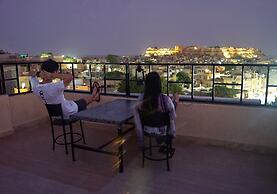 Gaji Hotel