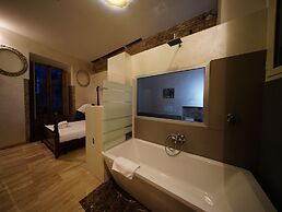 Nerva Accommodation Cavour