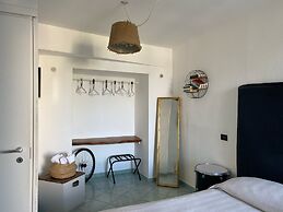 Black Market Hotel