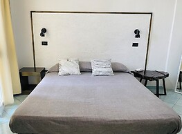 Black Market Hotel