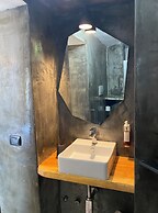 Black Market Hotel