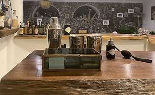 Black Market Hotel