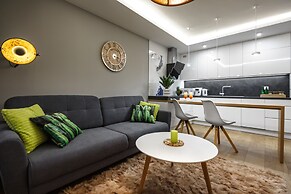New Wave Apartment Tropical