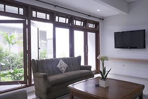 MK House Tendean