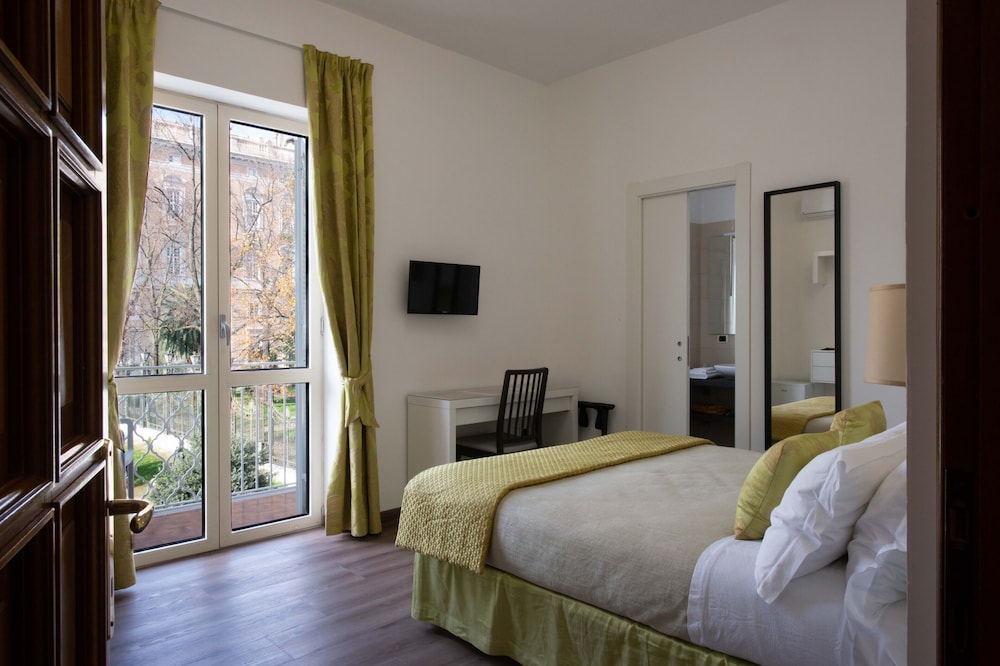 L'Insolita Reggia